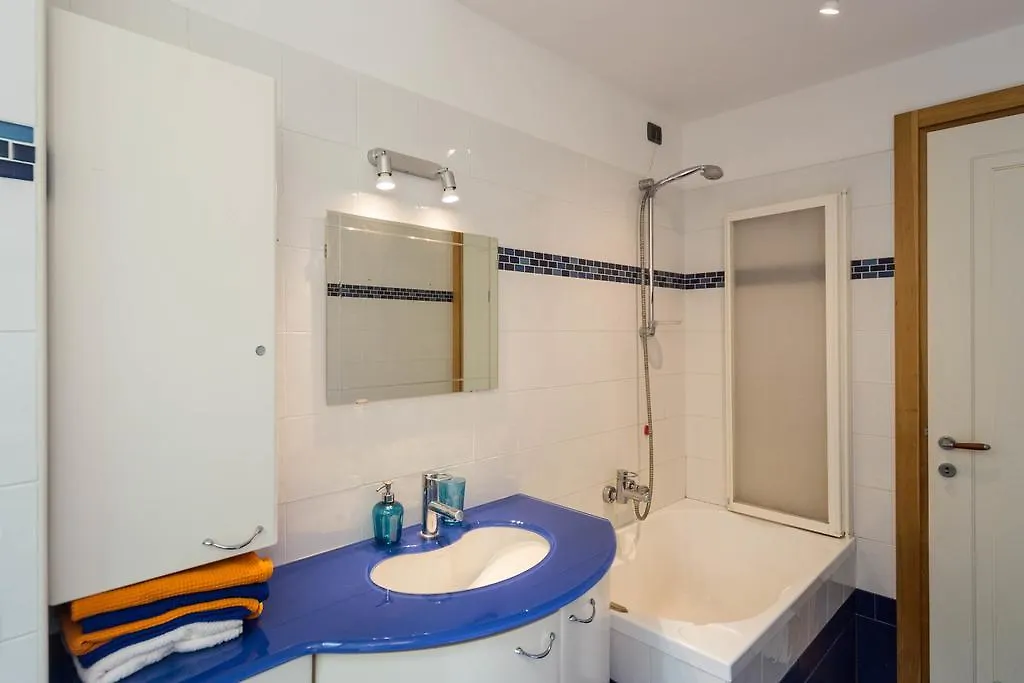 Apartment Appartamento Il Giardino Di Castelletto Genoa
