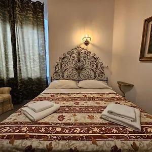 Apartment Antiche Memorie-eleganza E Confort In Centro Citta, Genua