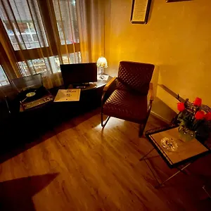 Apartment La Maison Nel Cuore Di Free Parking, Genoa
