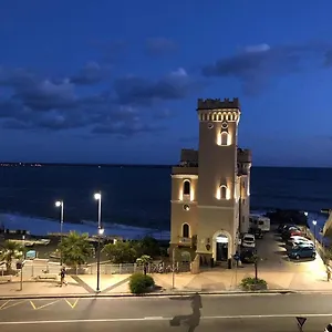 Hotel Castello Miramare, Janov
