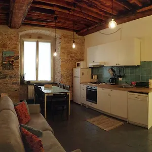 Apartment Il Mezzero All' Acquario, Genoa
