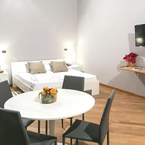 2* Casa de hóspedes Chiossone